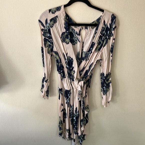 Free people  all the right ruffles romper - Picture 3 of 4